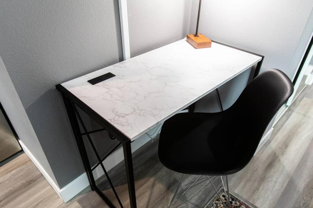 Professionals-Restaurants-Fastwifi-A C-Desk- Pets Lejlighed San Diego Eksteriør billede